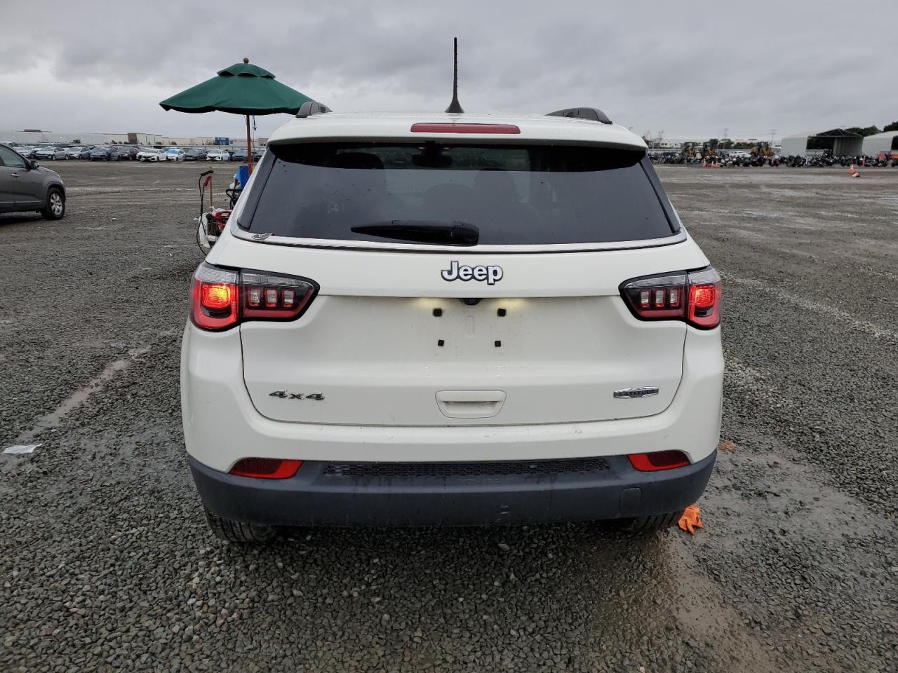 2018 Jeep Compass VIN 3C4NJDBB3JT481455 Copart auction photo, undercarriage damage thumbnail 6