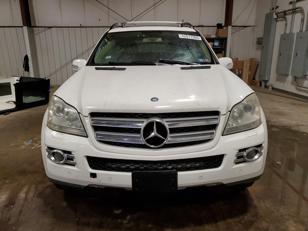 2007 Mercedes-Benz GL-klasse VIN 4JGBF71E67A135333 Copart auction photo, side / undercarriage damage thumbnail 5