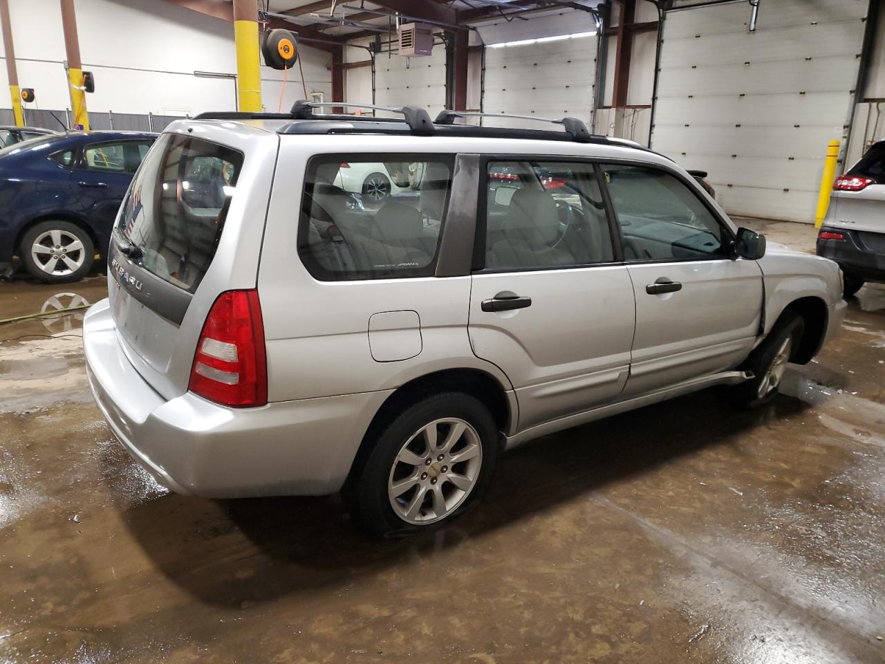 2005 Subaru Forester VIN JF1SG65675H731513 Copart auction photo, side / front end damage thumbnail 3