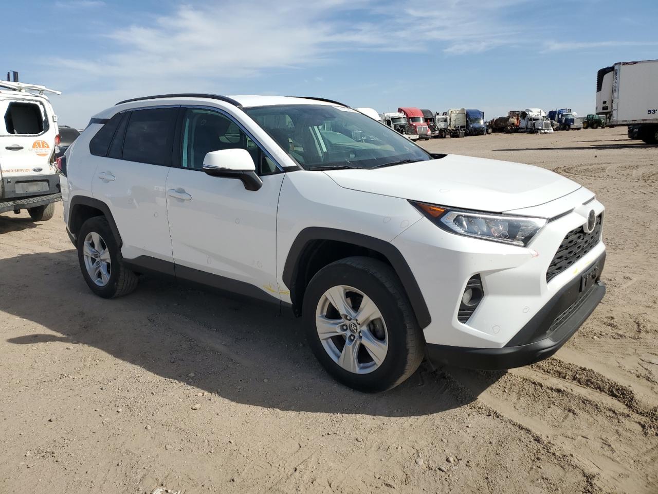 2020 Toyota RAV 4 VIN 2T3W1RFVXLC036343 Copart auction photo, water/flood / minor dent/scratches damage thumbnail 4