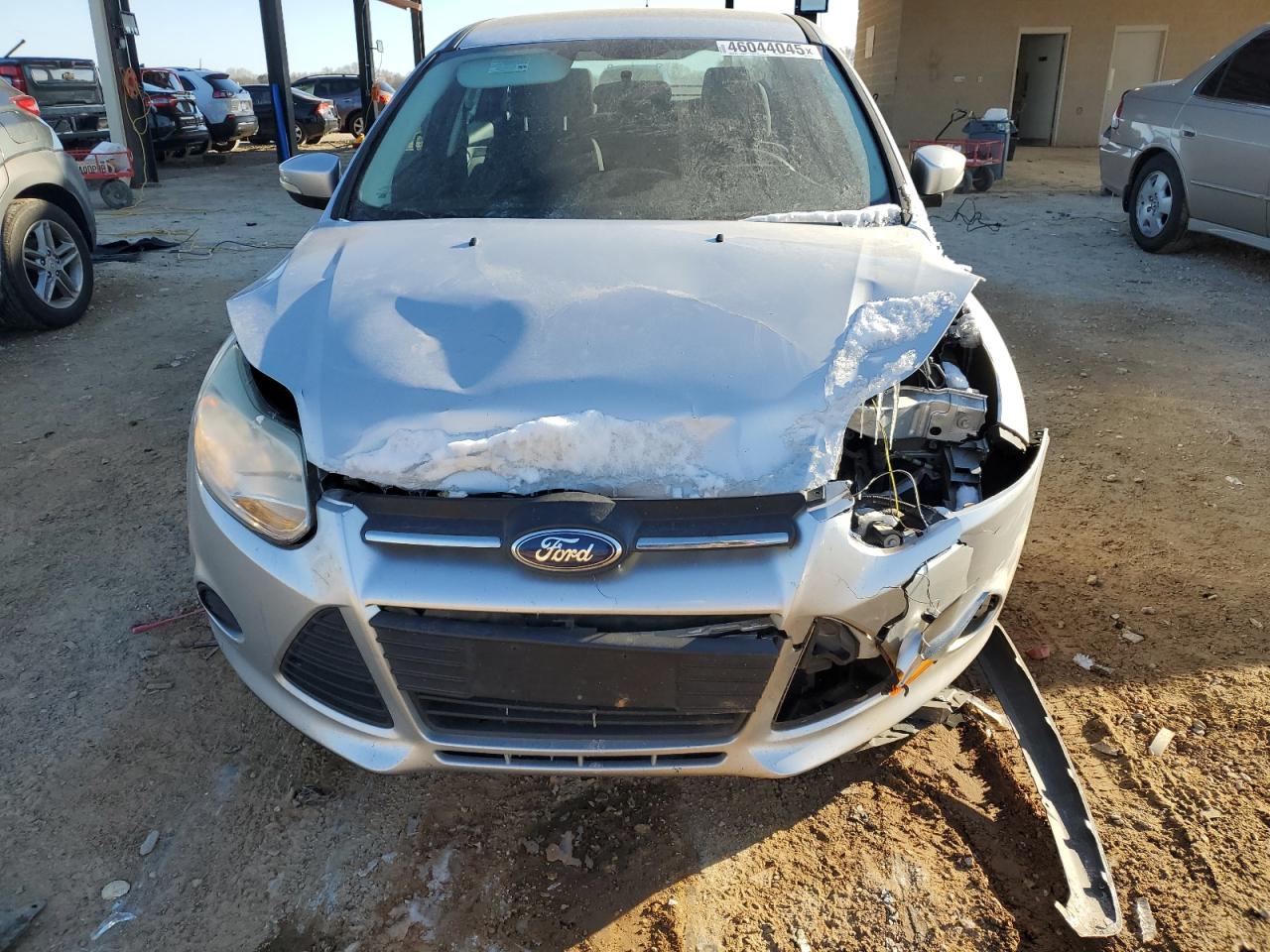 2014 Ford Focus VIN 1FADP3F24EL260694 Copart auction photo, front end damage thumbnail 5