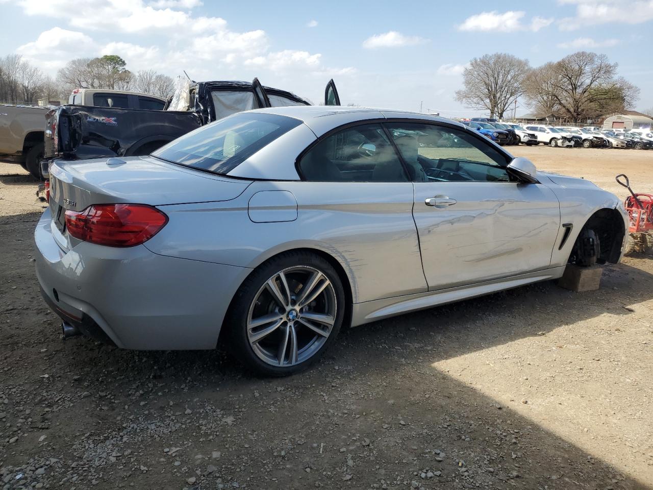 2015 BMW 4er VIN WBA3T3C57FP939561 Copart auction photo, front end / side damage thumbnail 3