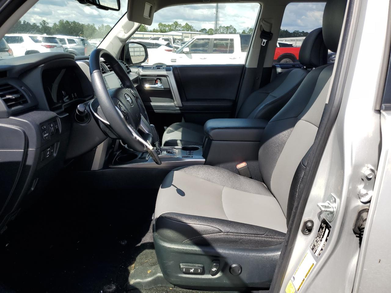 2022 Toyota 4Runner VIN JTENU5JRXN6045354 Copart auction photo, water/flood damage thumbnail 7