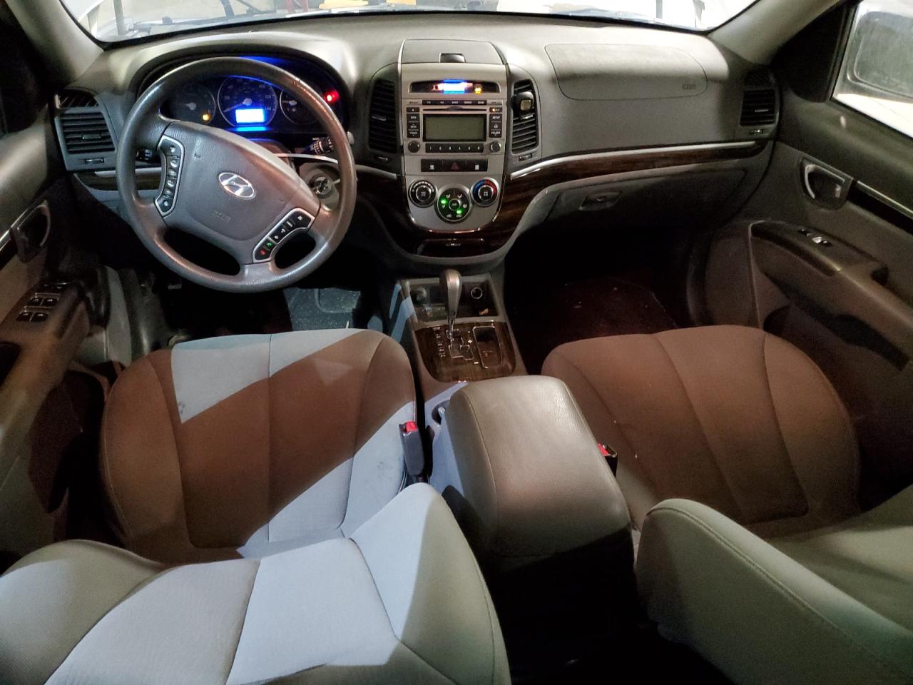2012 Hyundai Santa Fe VIN 5XYZGDABXCG099807 Copart auction photo, front end / minor dent/scratches damage thumbnail 8