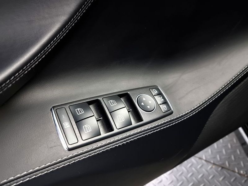 2017 Tesla Model s VIN 5YJSA1E28HF219033 Encar auction photo thumbnail 17