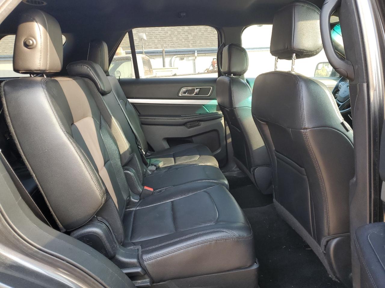 2016 Ford Explorer VIN 1FM5K8D80GGB41095 Copart auction photo, front end / minor dent/scratches damage thumbnail 11