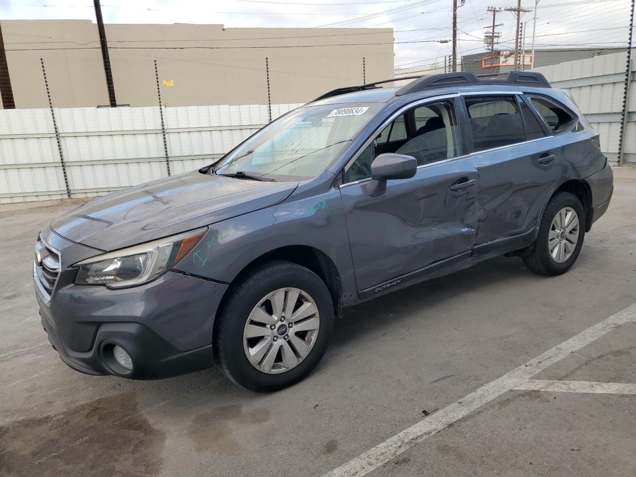 2018 Subaru Outback VIN 4S4BSACC2J3343354