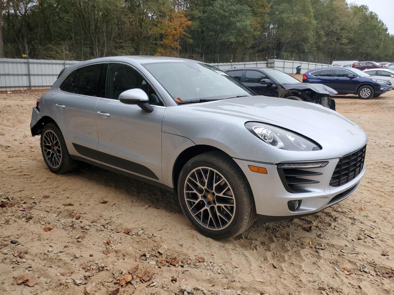2017 Porsche Macan VIN WP1AB2A55HLB12595 Copart auction photo, rear end damage thumbnail 4