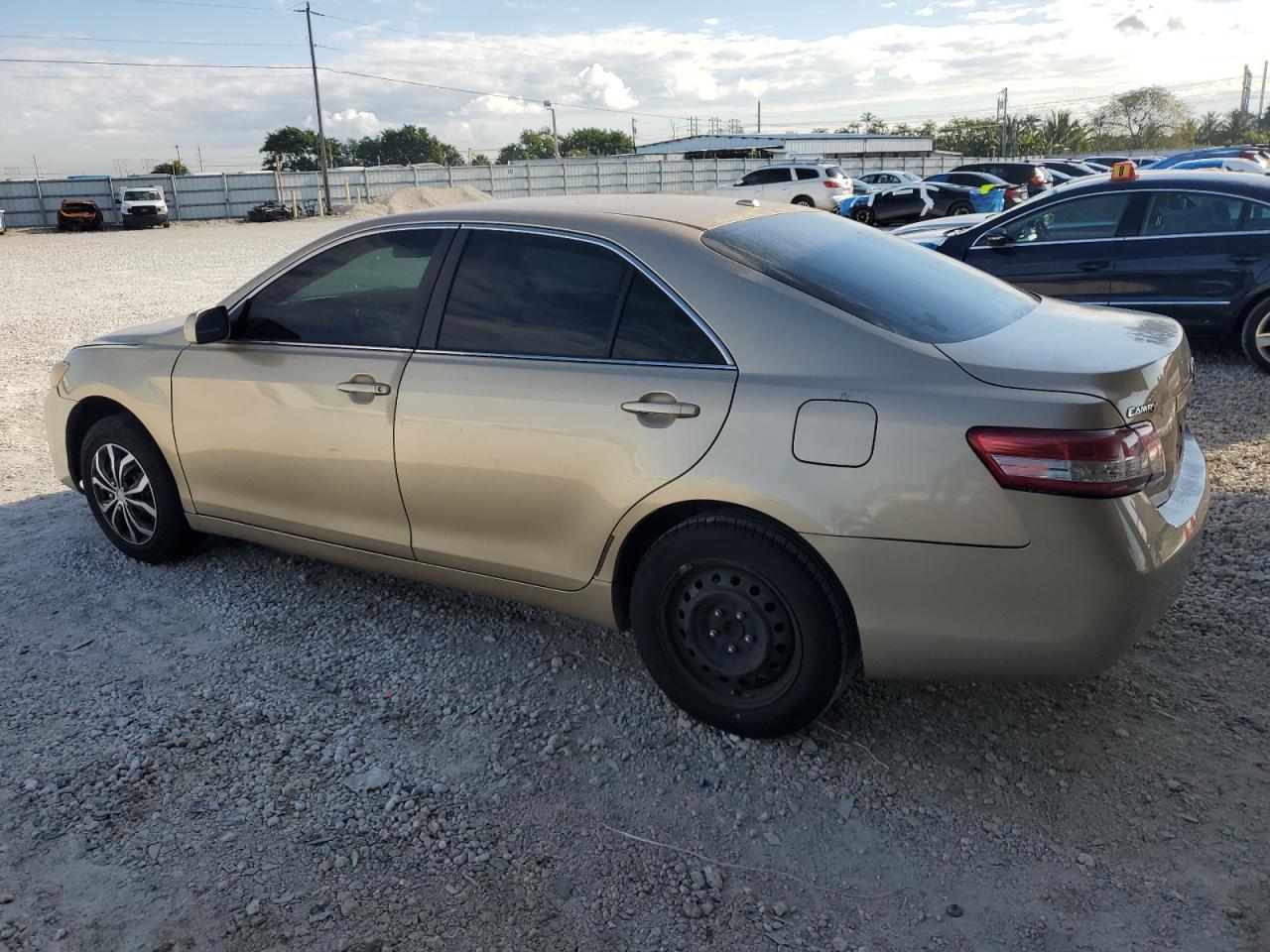 2010 Toyota Camry VIN 4T1BF3EK9AU090113 Copart auction photo, front end / minor dent/scratches damage thumbnail 2