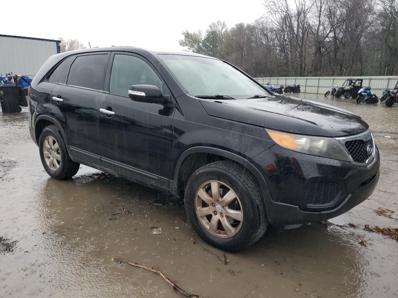 2012 KIA Sorento VIN 5XYKT3A1XCG193524 Copart auction photo, front end damage thumbnail 4