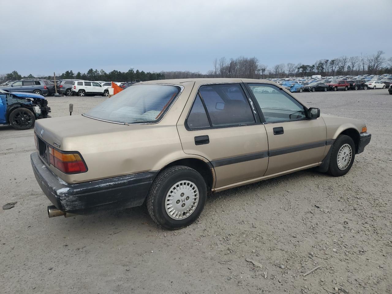 1987 Honda Accord VIN 1HGCA5626HA196419 Copart auction photo, normal wear / minor dent/scratches damage thumbnail 3