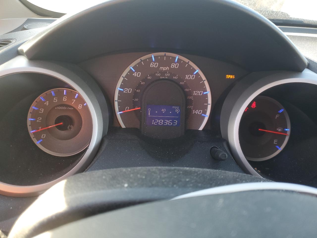 2013 Honda Fit VIN JHMGE8H37DC043637 Copart auction photo, front end / minor dent/scratches damage thumbnail 9