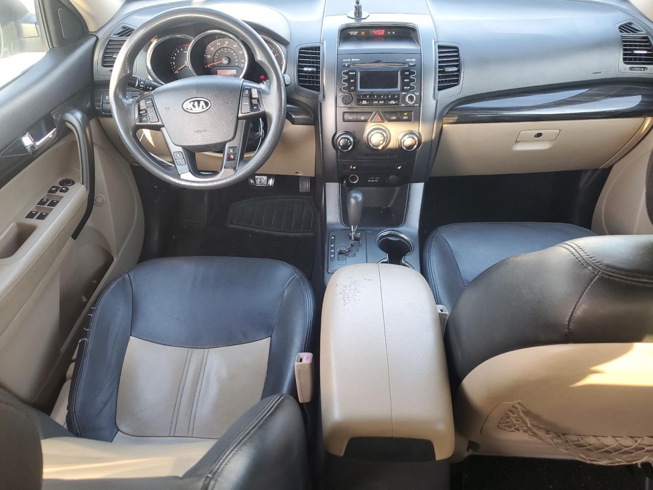 2011 KIA Sorento VIN 5XYKT3A12BG184752 Copart auction photo, mechanical / minor dent/scratches damage thumbnail 8