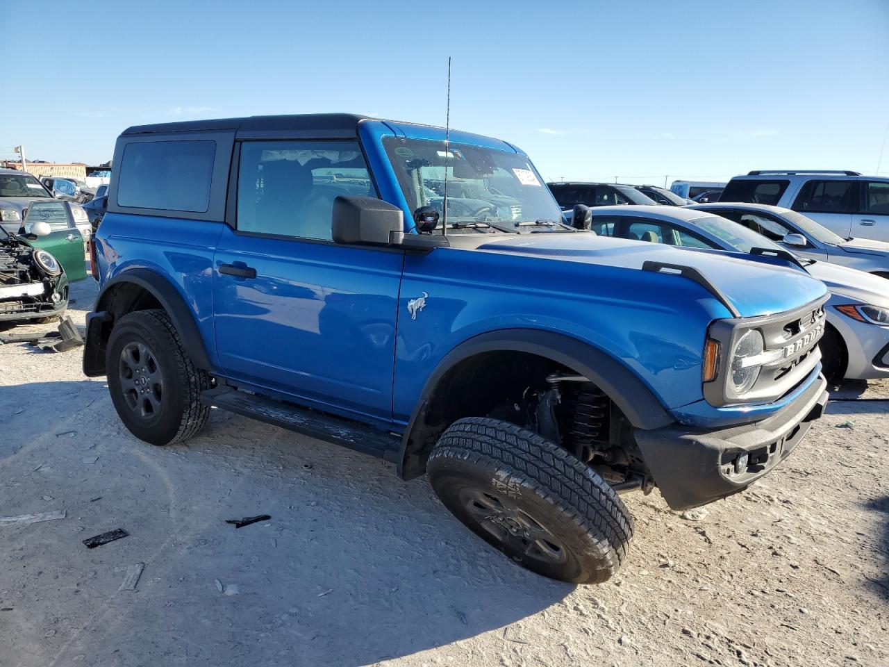 2021 Ford Bronco VIN 1FMDE5AP6MLA77614 Copart auction photo, all over damage thumbnail 4