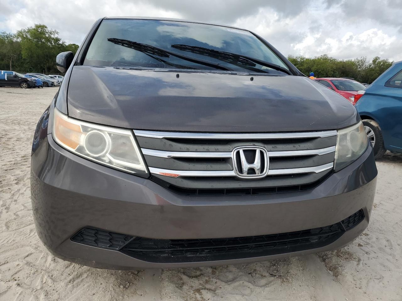 2013 Honda Odyssey VIN 5FNRL5H4XDB077730 Copart auction photo, water/flood / hail damage thumbnail 5