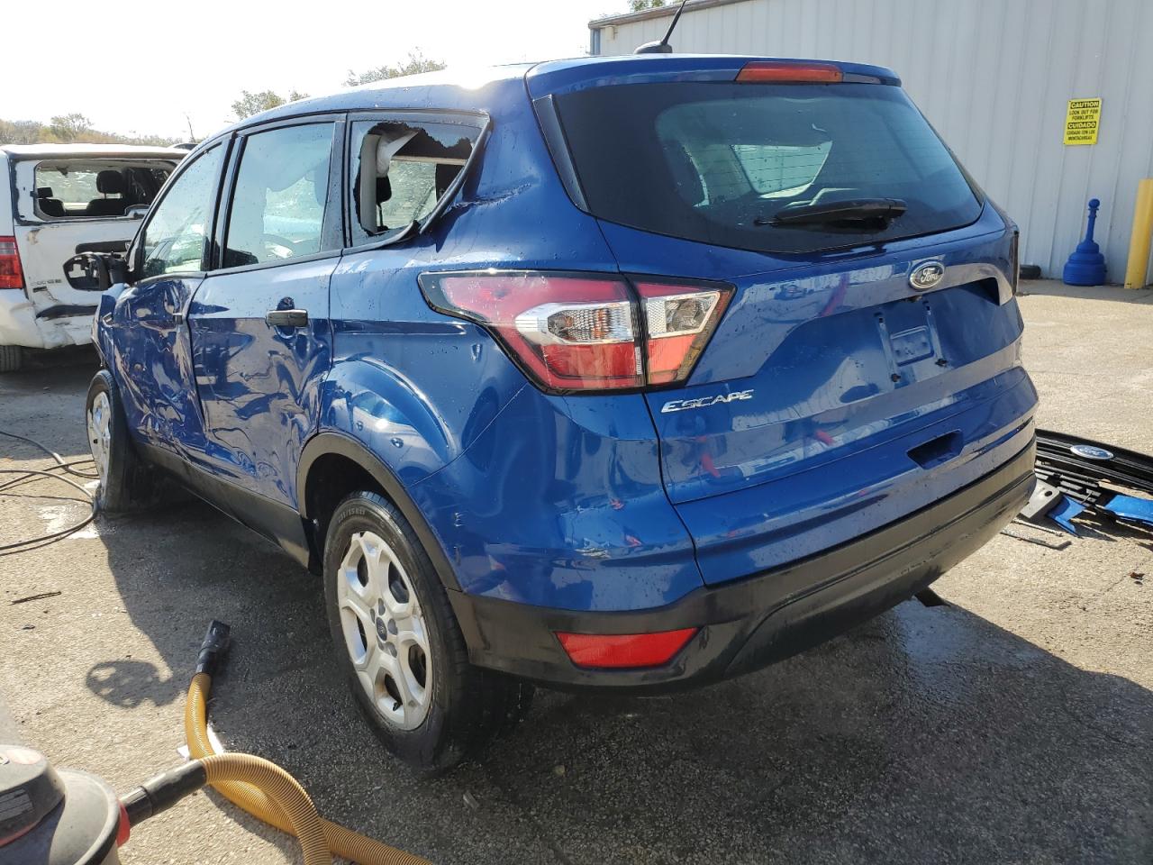 2017 Ford Escape VIN 1FMCU0F70HUB75337 Copart auction photo, front end / side damage thumbnail 2