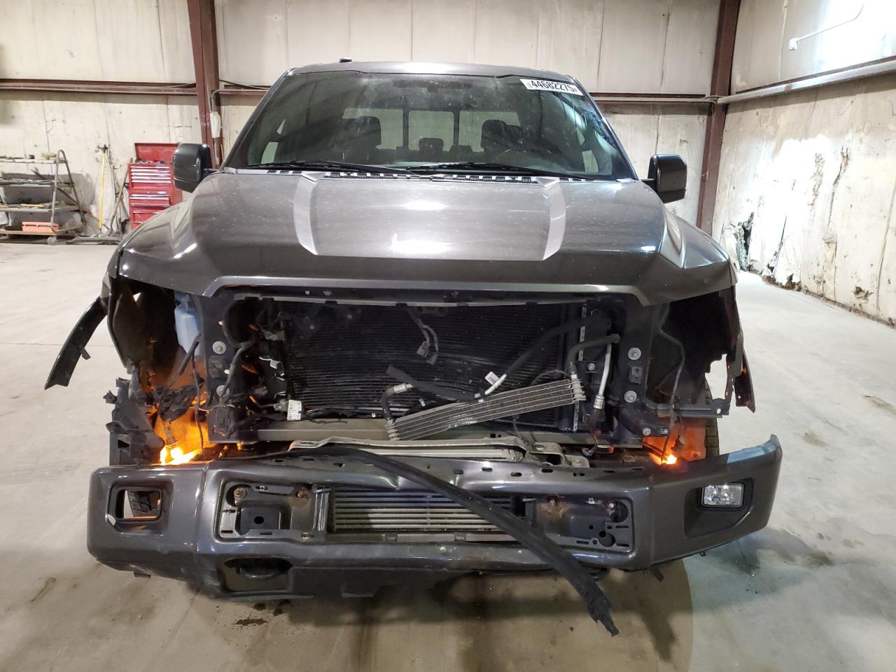 2016 Ford F-150 VIN 1FTFW1EGXGKD30912 Copart auction photo, front end / minor dent/scratches damage thumbnail 5