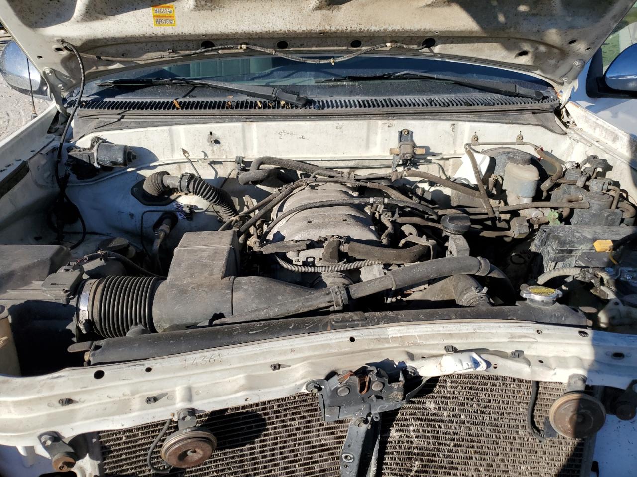 2000 Toyota Tundra VIN 5TBRT3412YS070328 Copart auction photo, front end damage thumbnail 11