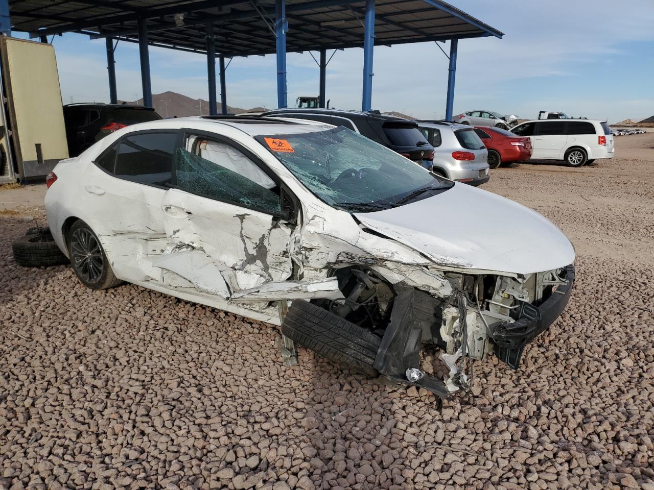 2014 Toyota Corolla VIN 5YFBURHE8EP158911 Copart auction photo, front end / side damage thumbnail 4