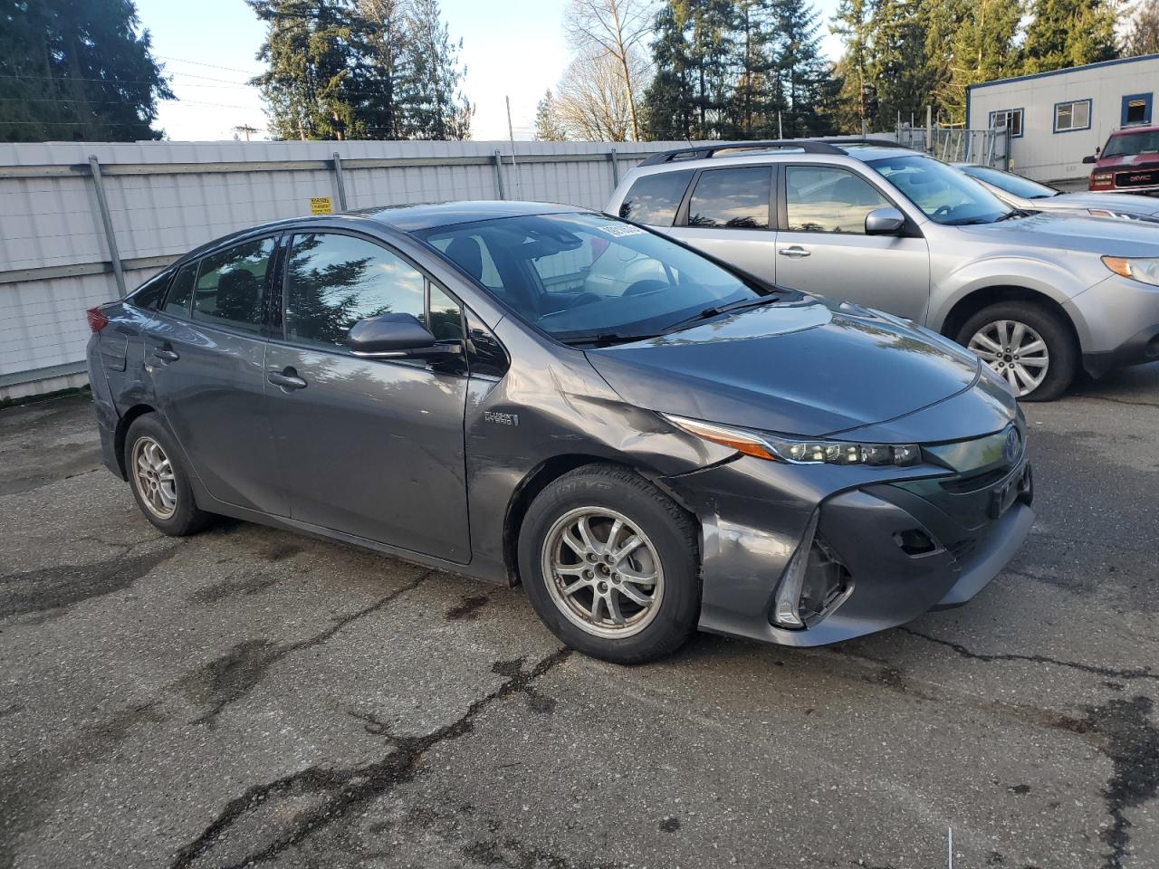 2017 Toyota Prius VIN JTDKARFP2H3049807 Copart auction photo, front end / rear end damage thumbnail 4