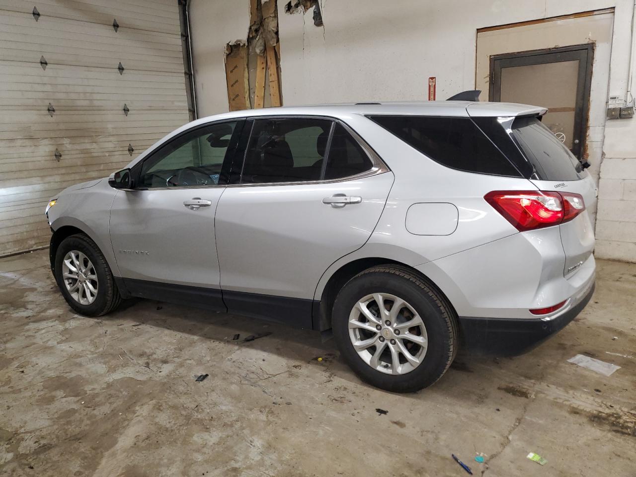 2019 Chevrolet Equinox VIN 2GNAXJEV9K6162415 Copart auction photo, front end damage thumbnail 2