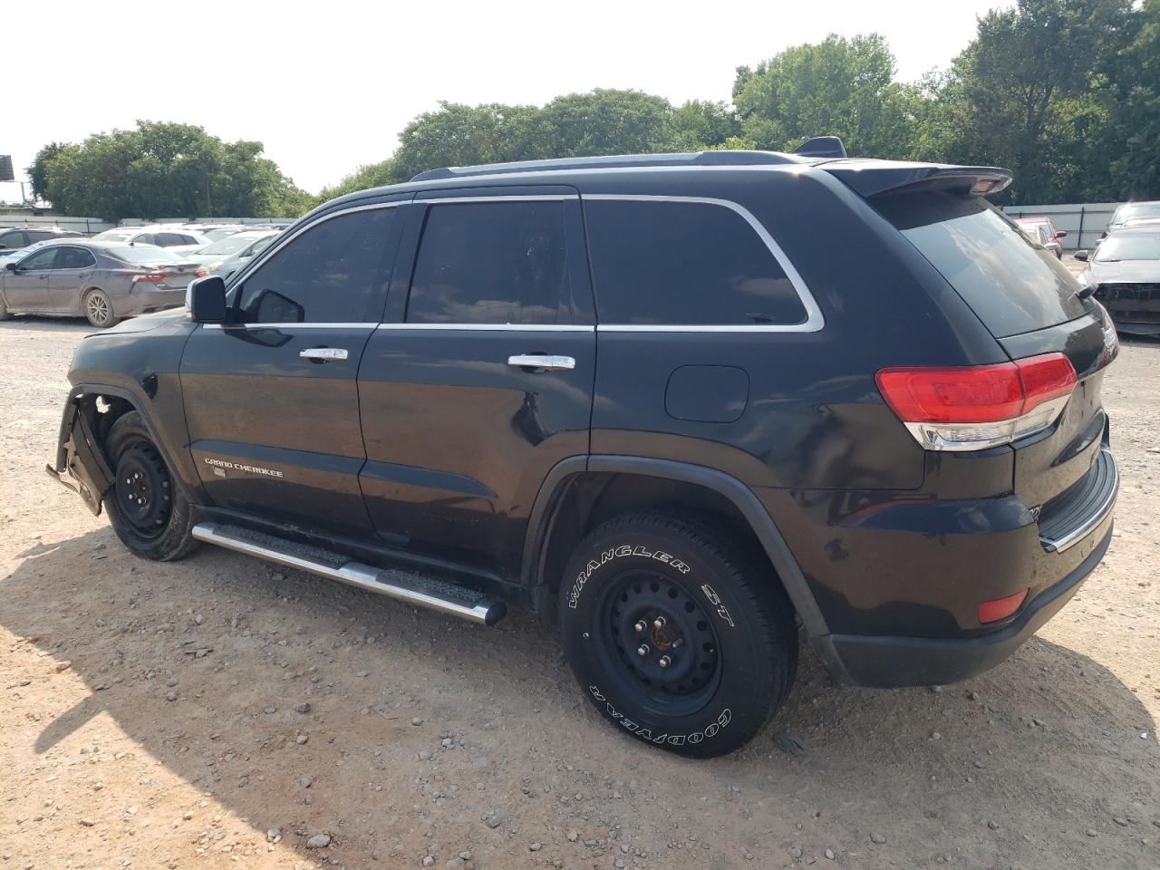 2015 Jeep Grand Cherokee VIN 1C4RJEBG2FC620271 Copart auction photo, front end / minor dent/scratches damage thumbnail 2