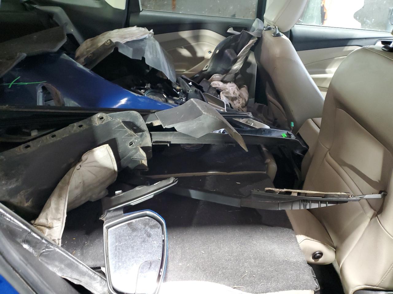 2019 Ford Escape VIN 1FMCU9HD9KUC33198 Copart auction photo, front end / side damage thumbnail 10