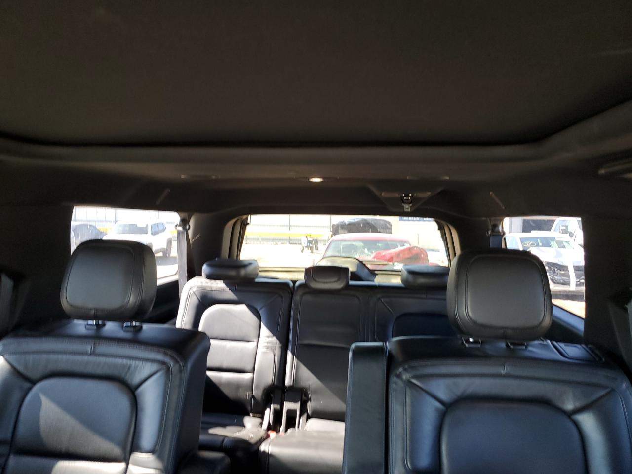 2021 Lincoln Navigator VIN 5LMJJ3LT9MEL05006 Copart auction photo, rear end damage thumbnail 10