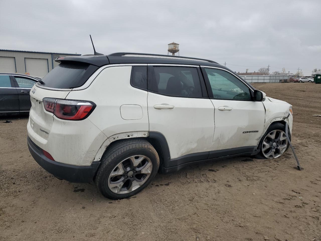2019 Jeep Compass VIN 3C4NJDCB2KT828290 Copart auction photo, front end / rear end damage thumbnail 3