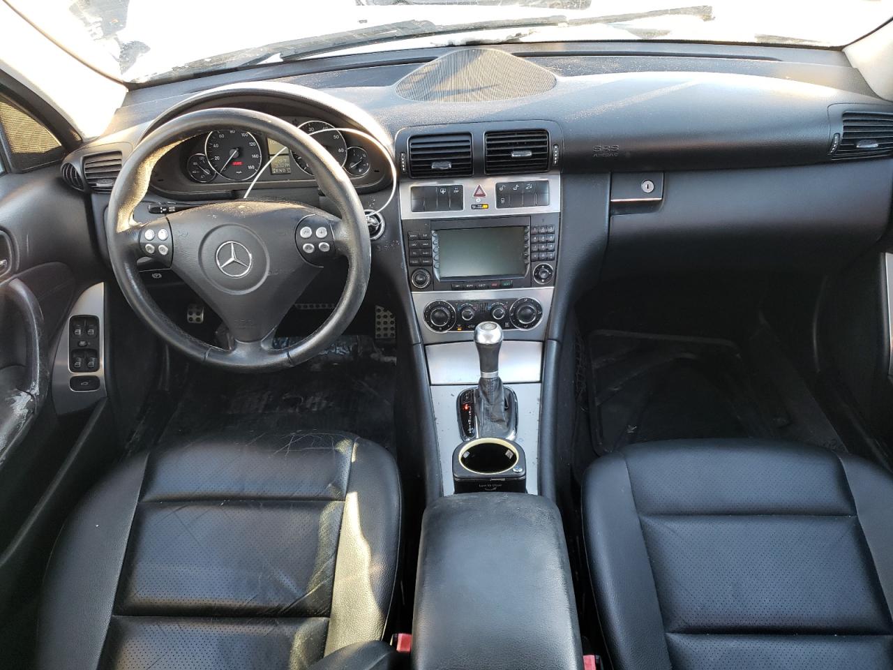 2006 Mercedes-Benz C-klasse VIN WDBRF52H26F747903 Copart auction photo, front end damage thumbnail 8