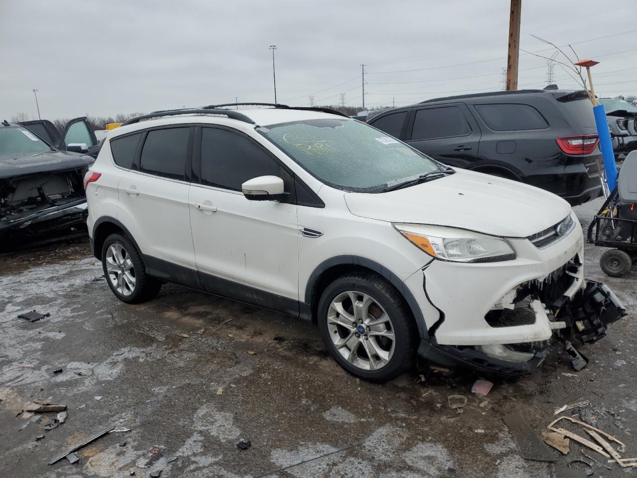 2013 Ford Escape VIN 1FMCU9HX2DUB93835 Copart auction photo, front end / rear end damage thumbnail 4