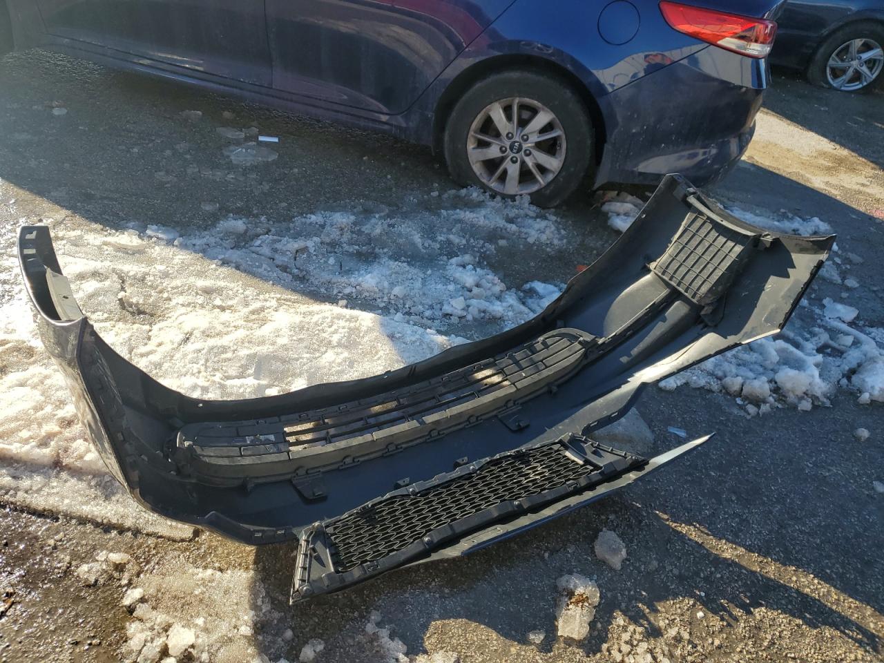 2016 KIA Optima VIN 5XXGT4L37GG083602 Copart auction photo, front end damage thumbnail 14