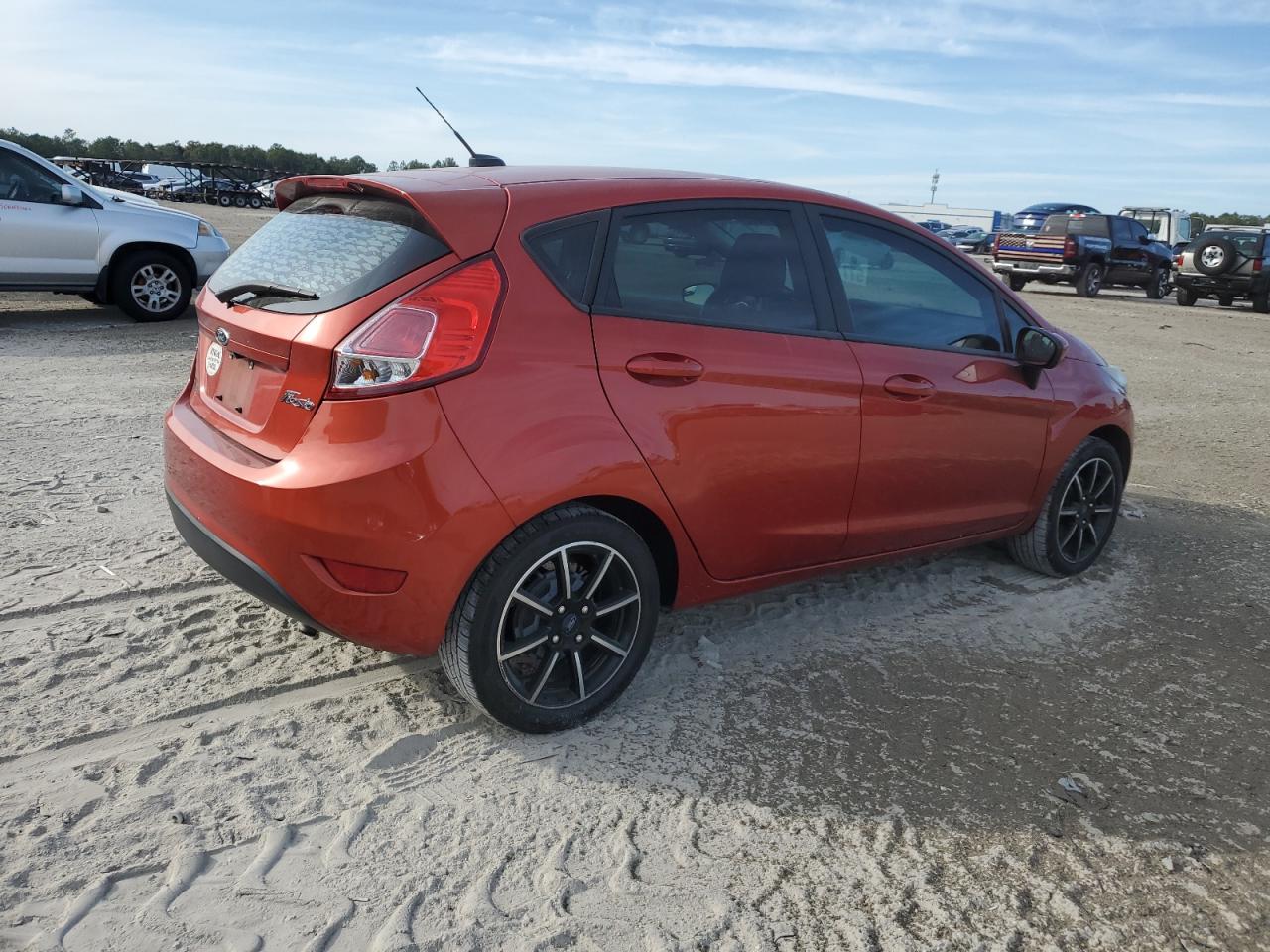 2019 Ford Fiesta VIN 3FADP4EJ8KM154368 Copart auction photo, minor dent/scratches damage thumbnail 3