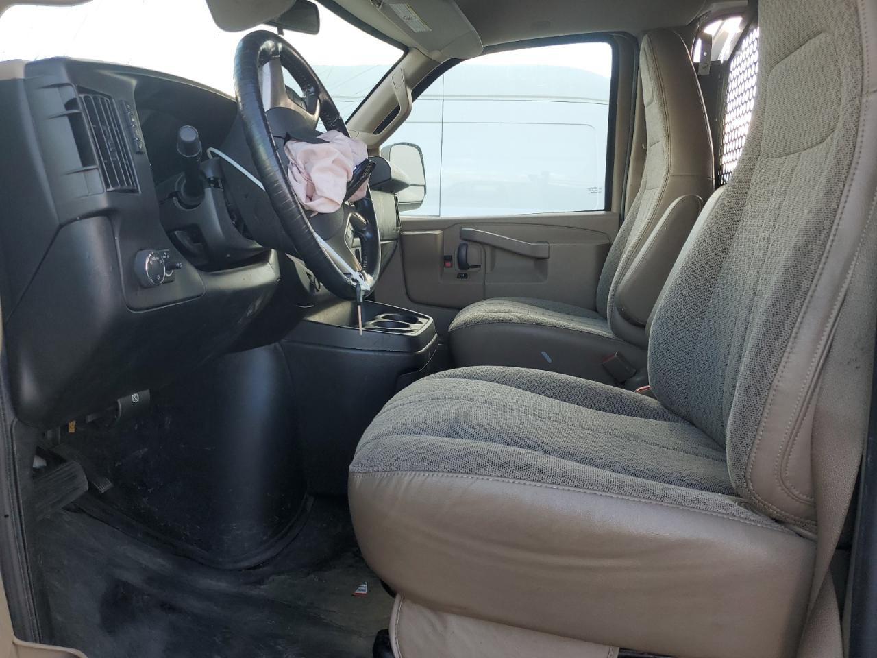 2018 GMC Savana VIN 1GTW7AFPXJ1221665 Copart auction photo, front end damage thumbnail 7