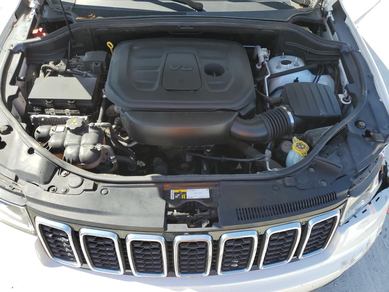 2019 Jeep Grand Cherokee VIN 1C4RJFBG3KC762502 Copart auction photo, front end damage thumbnail 12