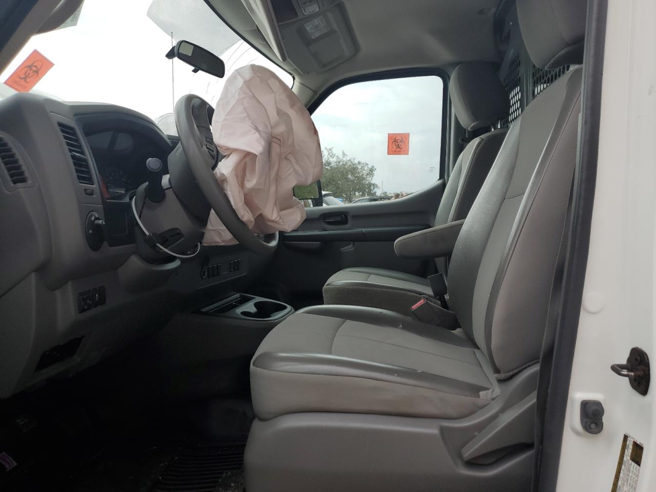 2017 Nissan NV VIN 1N6BF0KM5HN805446 Copart auction photo, front end / side damage thumbnail 7