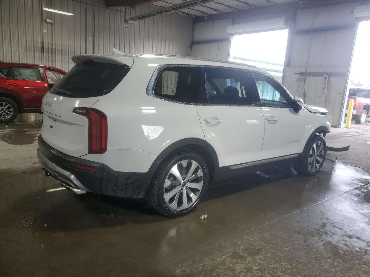 2022 KIA Telluride VIN 5XYP34HC3NG269347 Copart auction photo, front end damage thumbnail 3