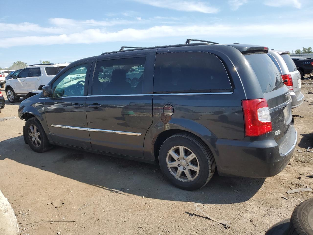 2011 Chrysler Town & Country VIN 2A4RR5DG6BR633879 Copart auction photo, front end damage thumbnail 2