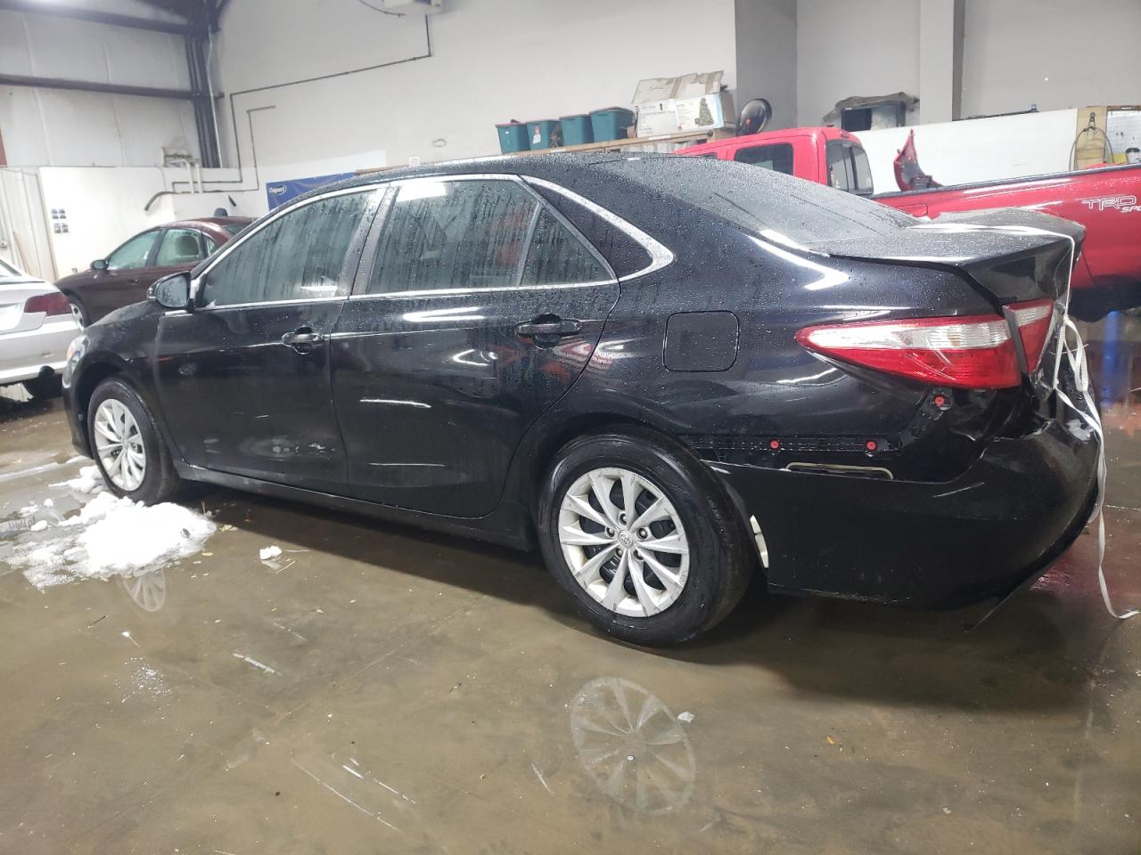 2015 Toyota Camry VIN 4T4BF1FK4FR460836 Copart auction photo, rear end damage thumbnail 2