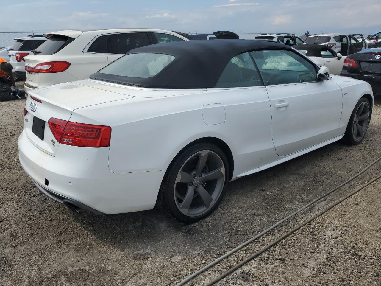 2015 Audi A5 VIN WAUMFAFH5FN002578 Copart auction photo, water/flood / minor dent/scratches damage thumbnail 3