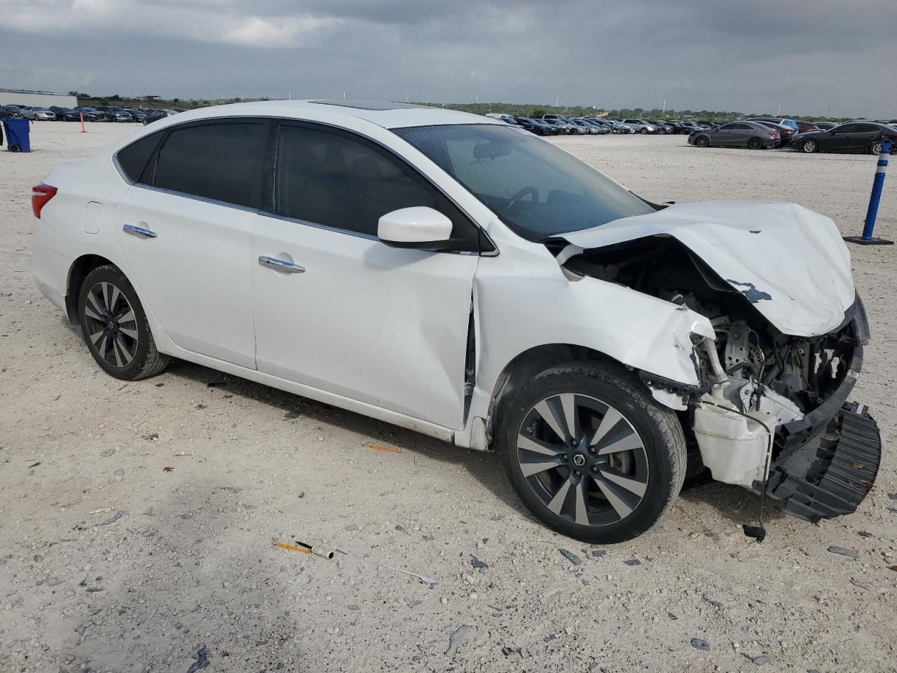 2019 Nissan Sentra VIN 3N1AB7AP3KY243669 Copart auction photo, front end / rear end damage thumbnail 4
