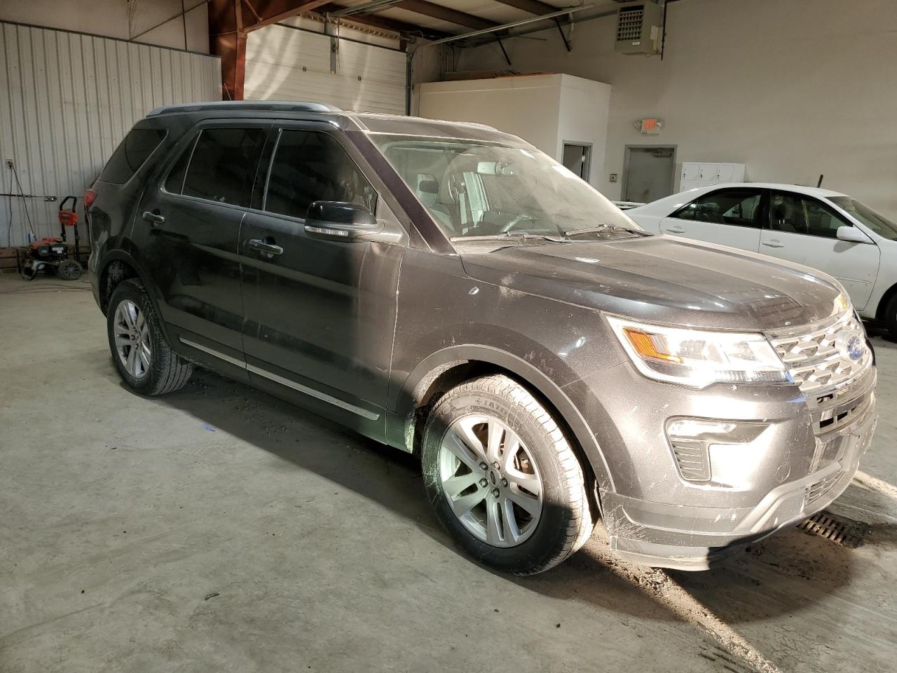 2018 Ford Explorer VIN 1FM5K8D80JGA17190 Copart auction photo, minor dent/scratches damage thumbnail 4