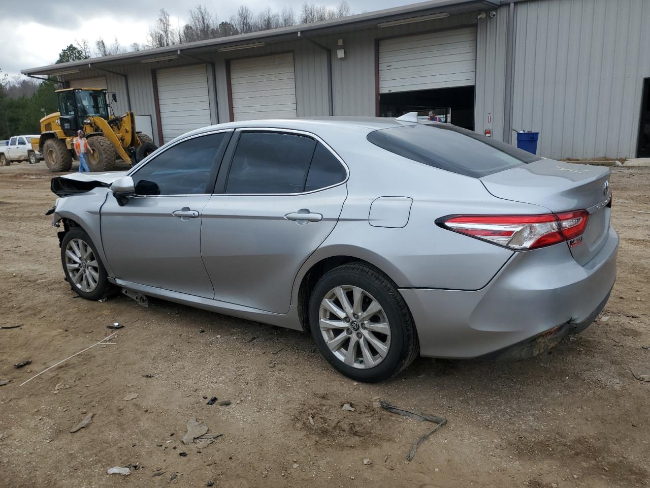 2020 Toyota Camry VIN 4T1C11AK6LU905724 Copart auction photo, front end damage thumbnail 2