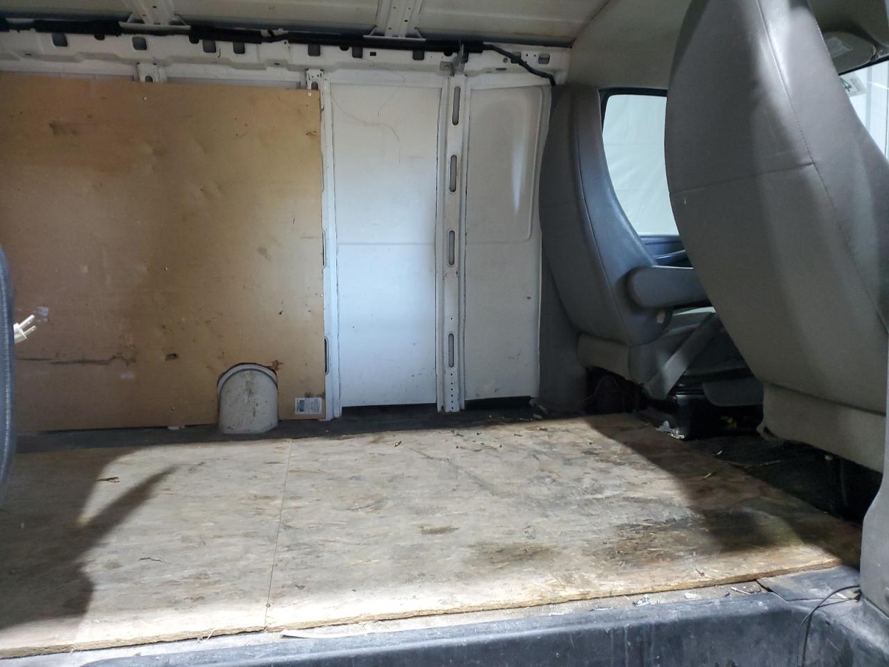 2013 Chevrolet Express VIN 1GCWGGBA4D1151735 Copart auction photo, front end damage thumbnail 11