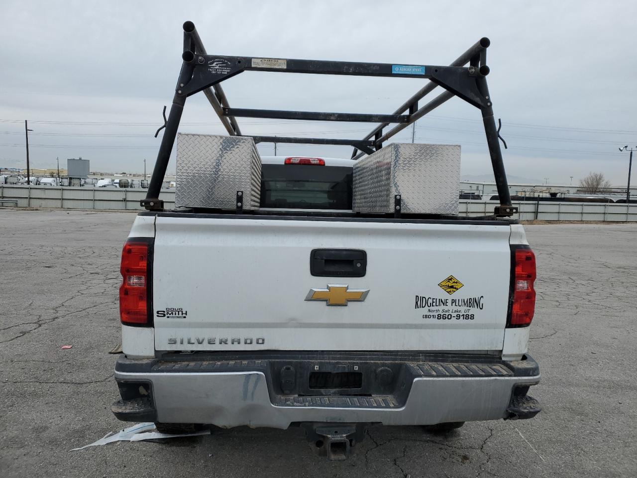 2018 Chevrolet Silverado VIN 1GC5KYEG8JZ127838 Copart auction photo, all over damage thumbnail 6