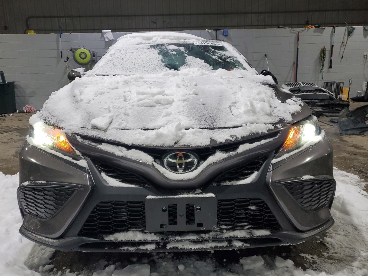 2024 Toyota Camry VIN 4T1G11BK7RU118578 Copart auction photo, side / front end damage thumbnail 5