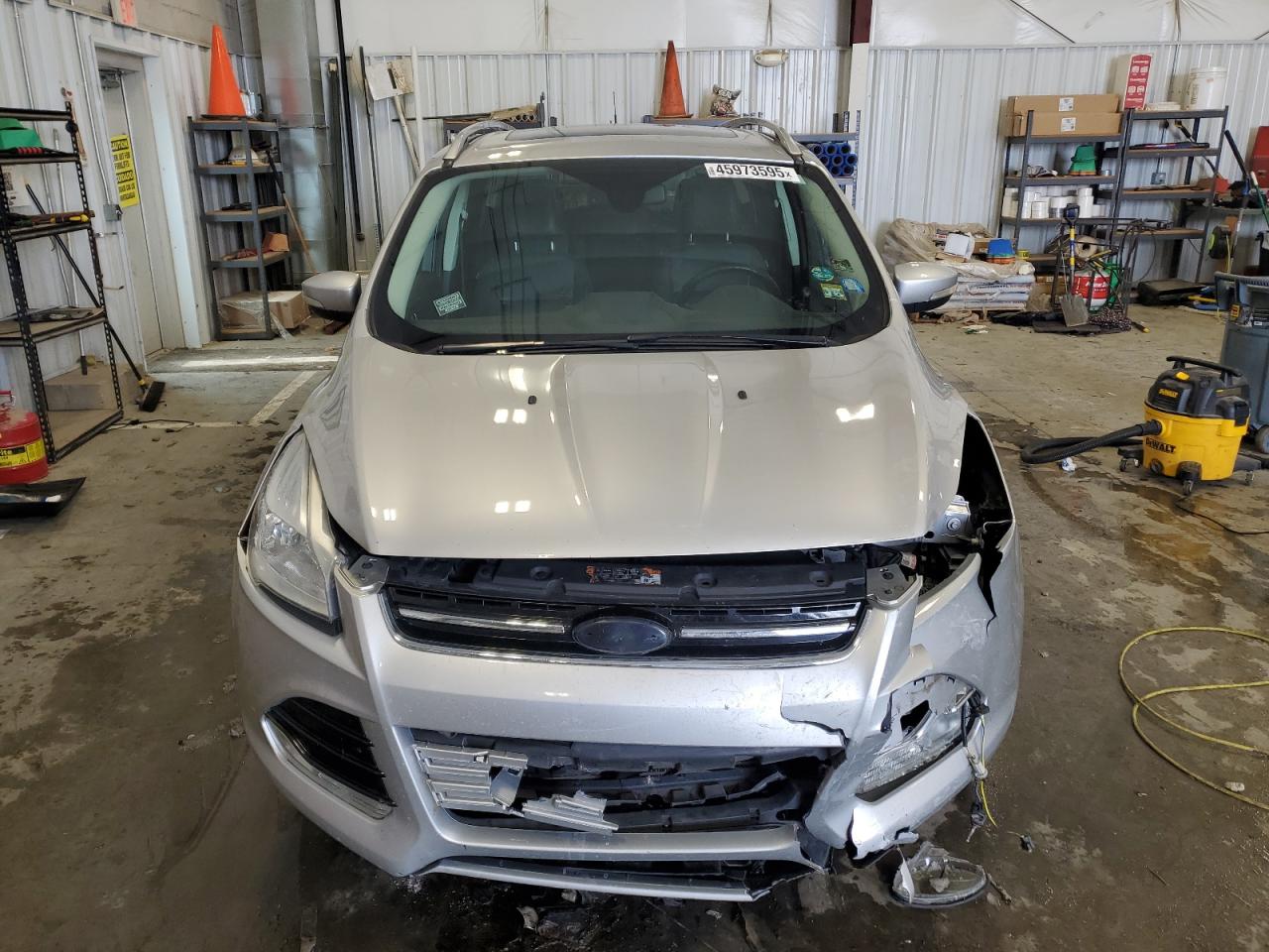 2015 Ford Escape VIN 1FMCU9J91FUB57682 Copart auction photo, front end damage thumbnail 5