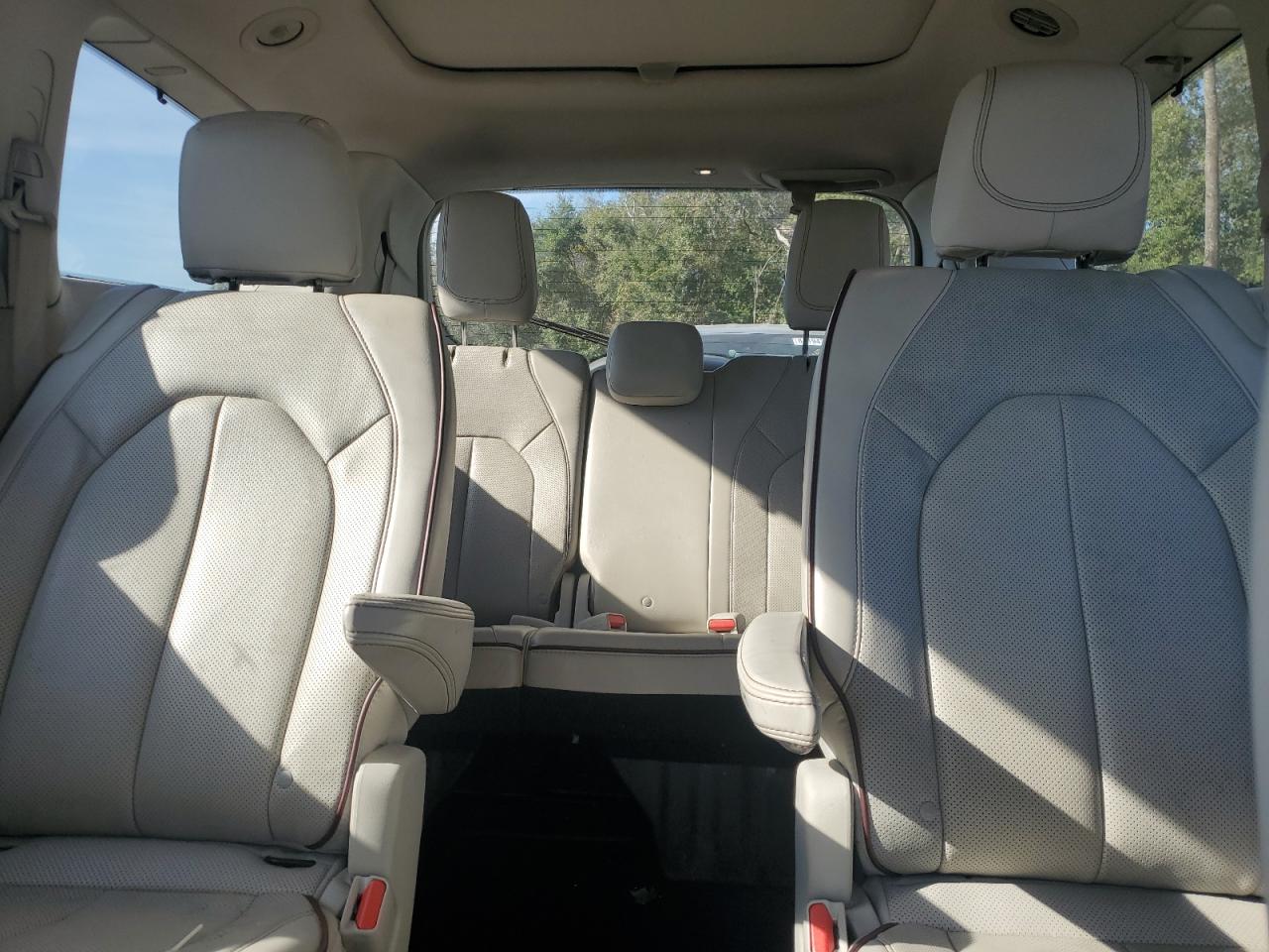 2020 Chrysler Pacifica VIN 2C4RC1GG7LR284017 Copart auction photo, front end / side damage thumbnail 10