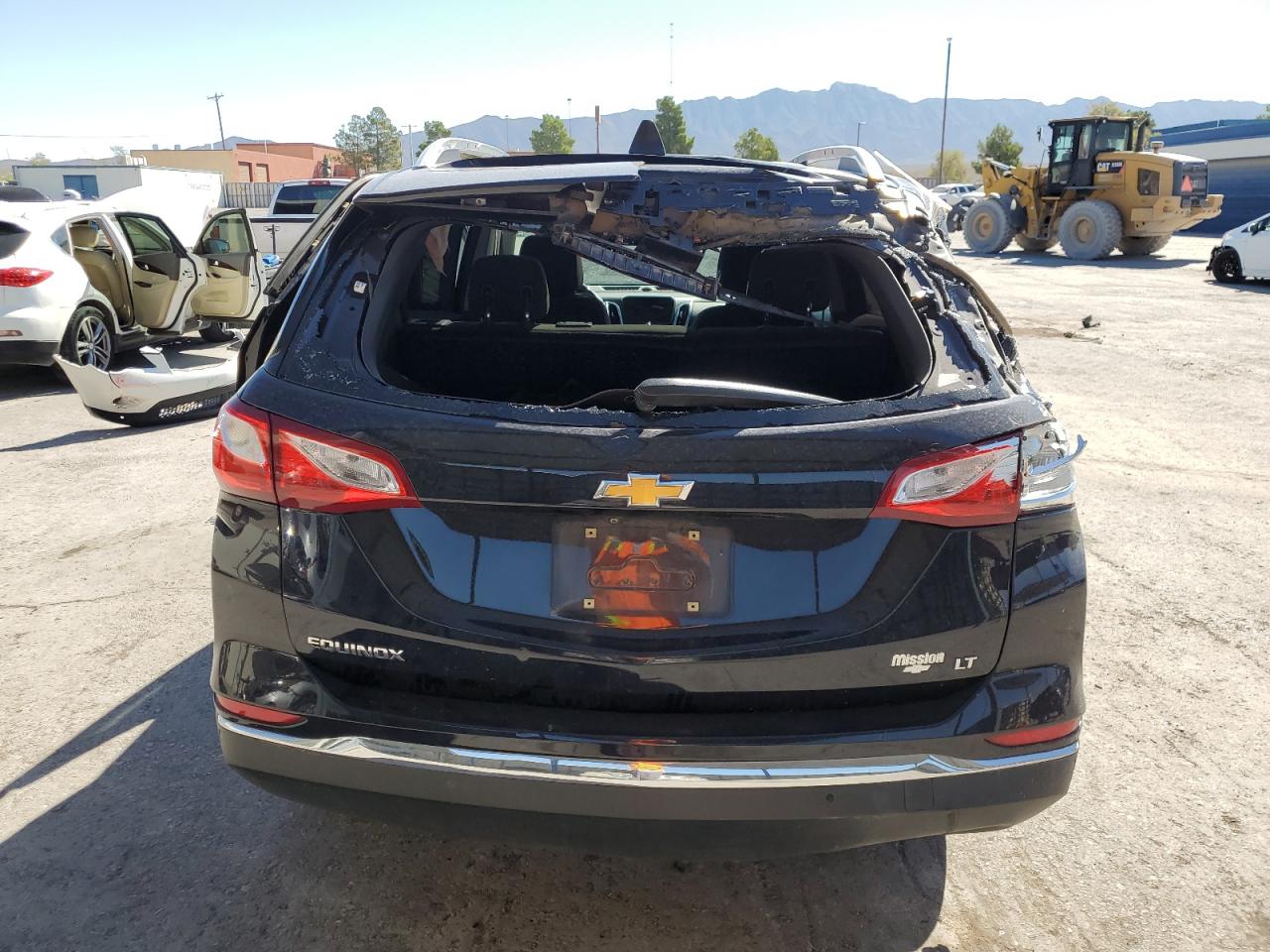 2020 Chevrolet Equinox VIN 3GNAXKEV4LS727517 Copart auction photo, all over damage thumbnail 6