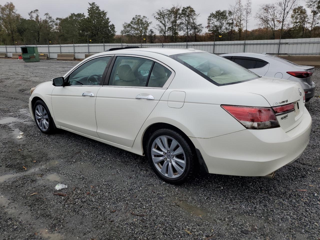 2011 Honda Accord VIN 1HGCP3F88BA009566 Copart auction photo, side damage thumbnail 2